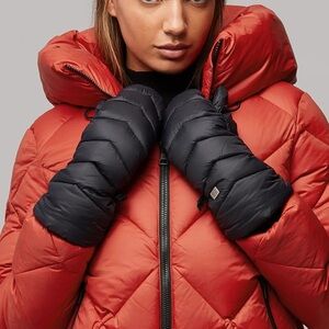 Sois & Kyo Julia Mittens - Black